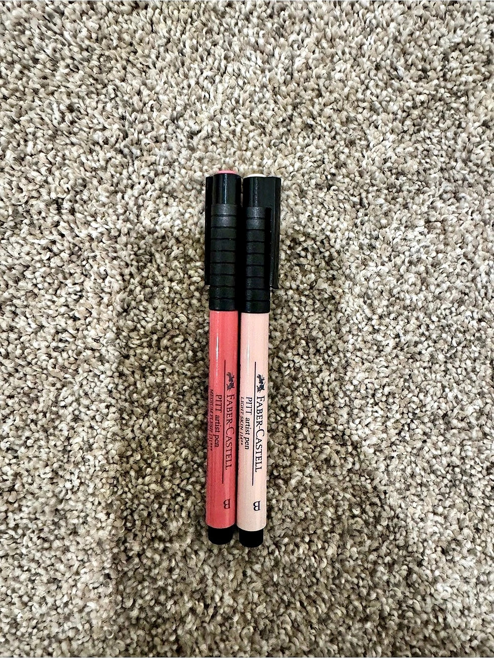Faber-Castell PITT artist pink pens